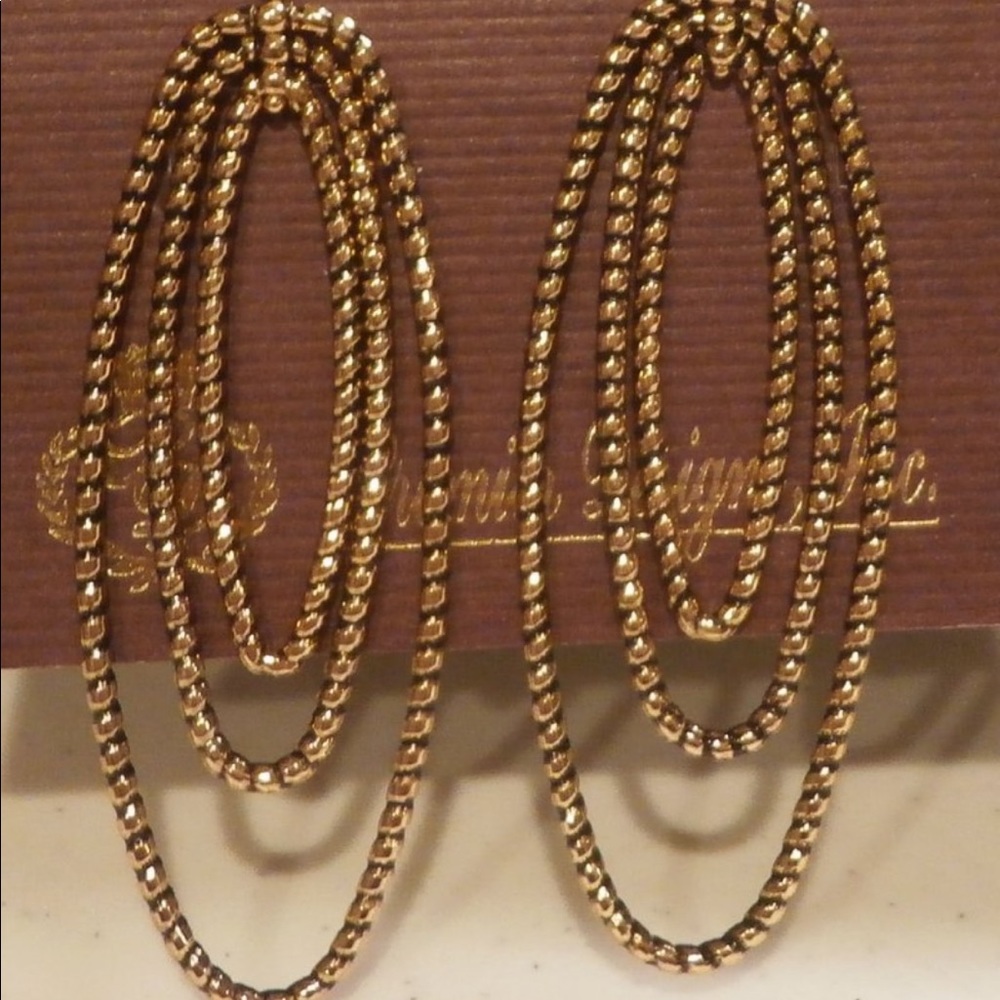ISO Premier Designs Razzle Dazzle Gold earrings